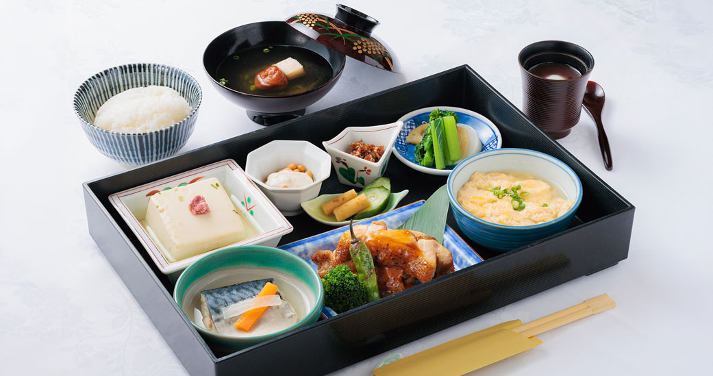 朝食